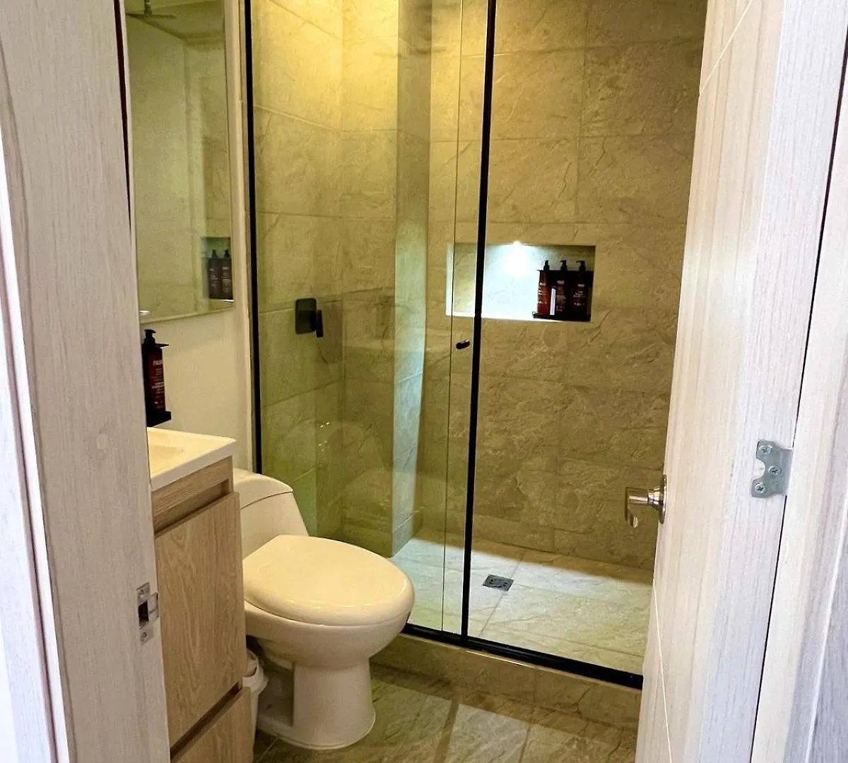 Siute 2 Grande Con Jacuzzi, Calle 85, Zona T Bogotá 0*,